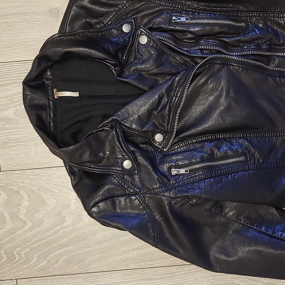 FREE PEOPLE Americana Vegan Leather Black Moto Jacket Sz 10 - Picture 4 of 6
